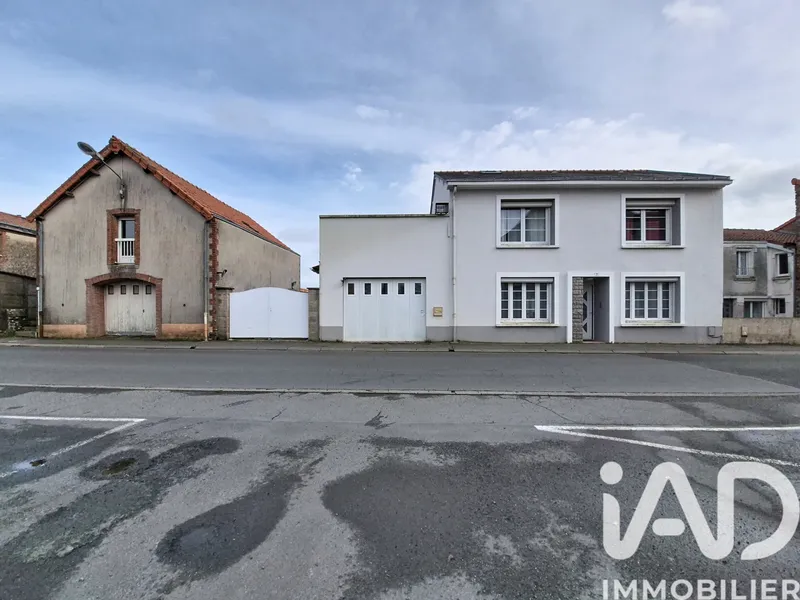 Maison à Chemillé-en-Anjou (49120)